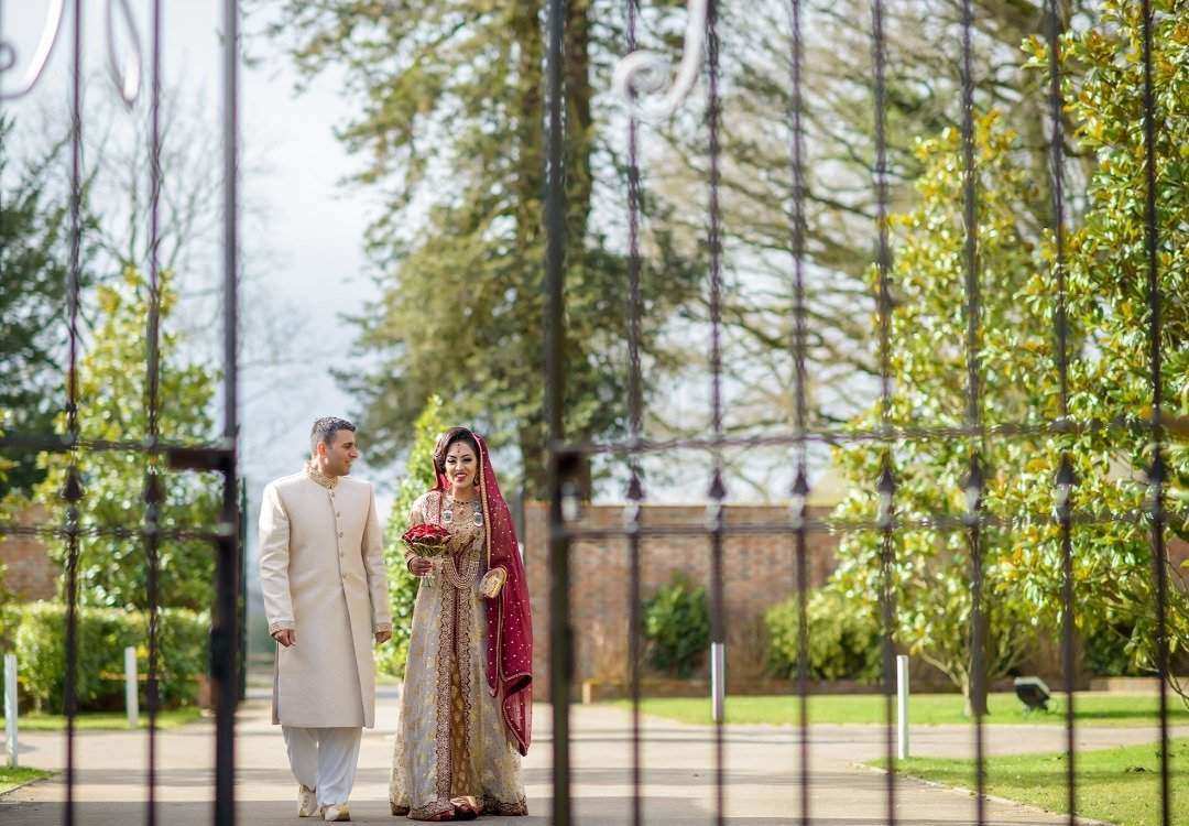 /media/4774/rsz-250-person-wedding-venue-for-asian-weddings-near-london-web-gallery.jpg??1559112154